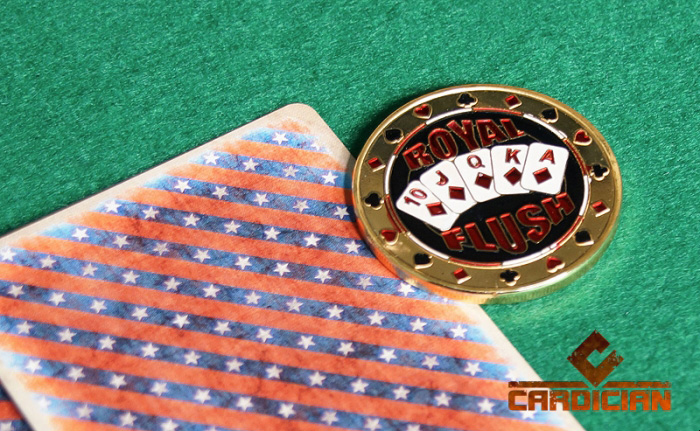 хранитель карт для покера